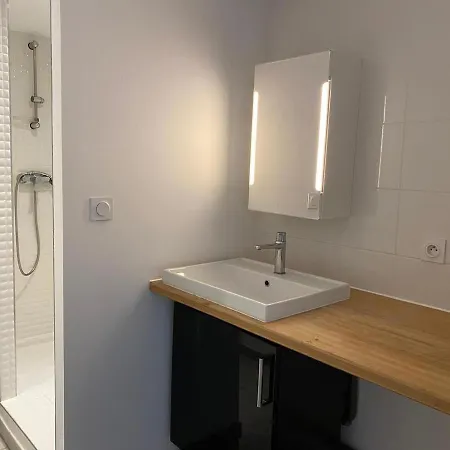 301 - Duplex Moderne - Jeanne D Arc, Apartment *