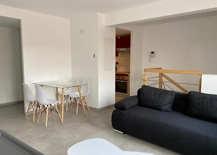 Appartement 301 - Duplex Moderne - Jeanne D Arc, *