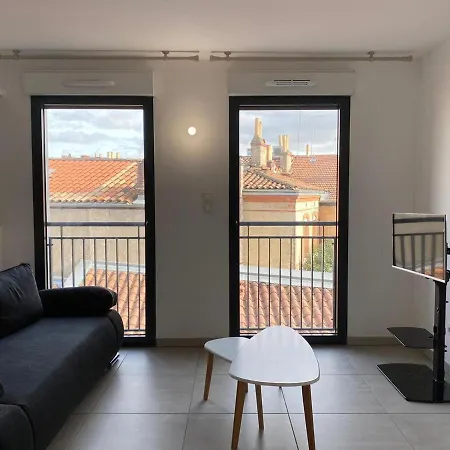 301 - Duplex Moderne - Jeanne D Arc, Apartment *