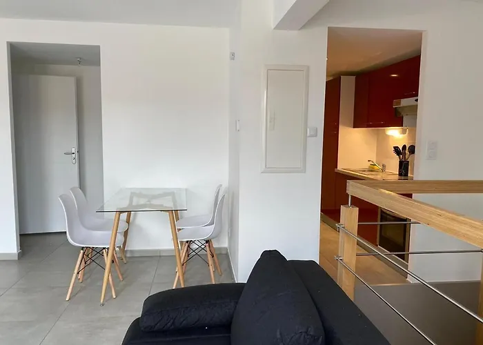 301 - Duplex Moderne - Jeanne D Arc, Apartment